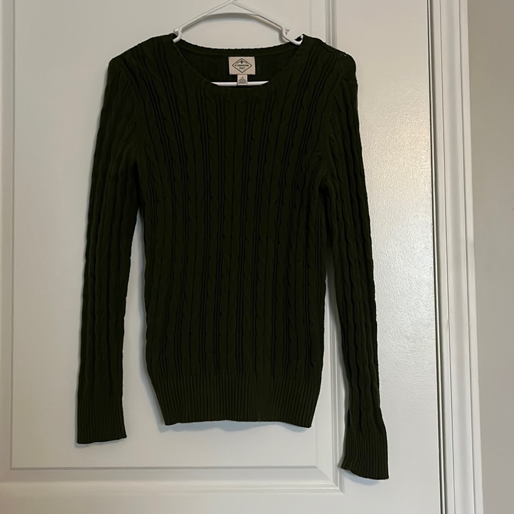St. John’s Bay dark green knit sweater